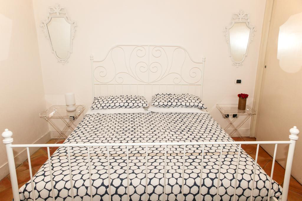 Apartament La Dimora Di Grimoaldo Salerno Zewnętrze zdjęcie